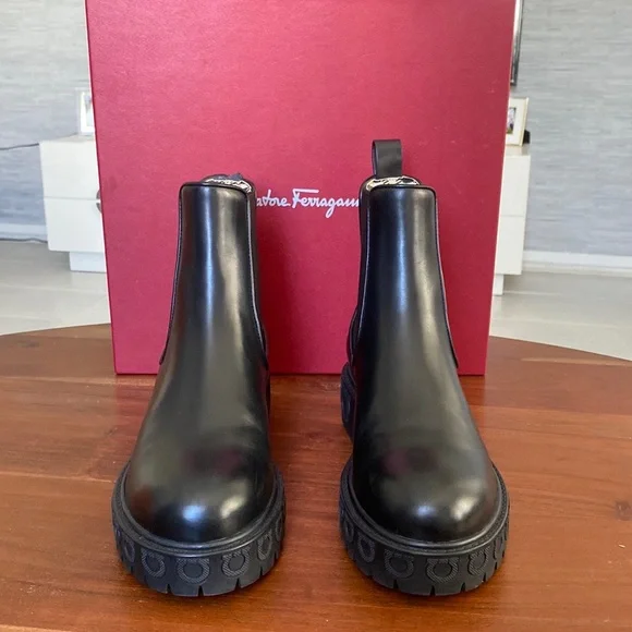 Salvatore Ferragamo - Picture 2 of 10